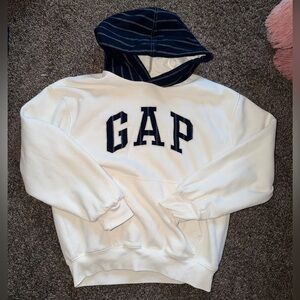 GAP Women's White and Navy Hoodie